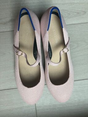 Like New Rothy’s 7.5 The Mary Jane Heel in Light Pink